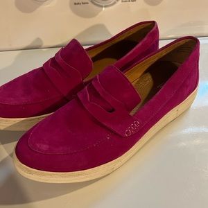 Seychelles pink suede sneaker loafer